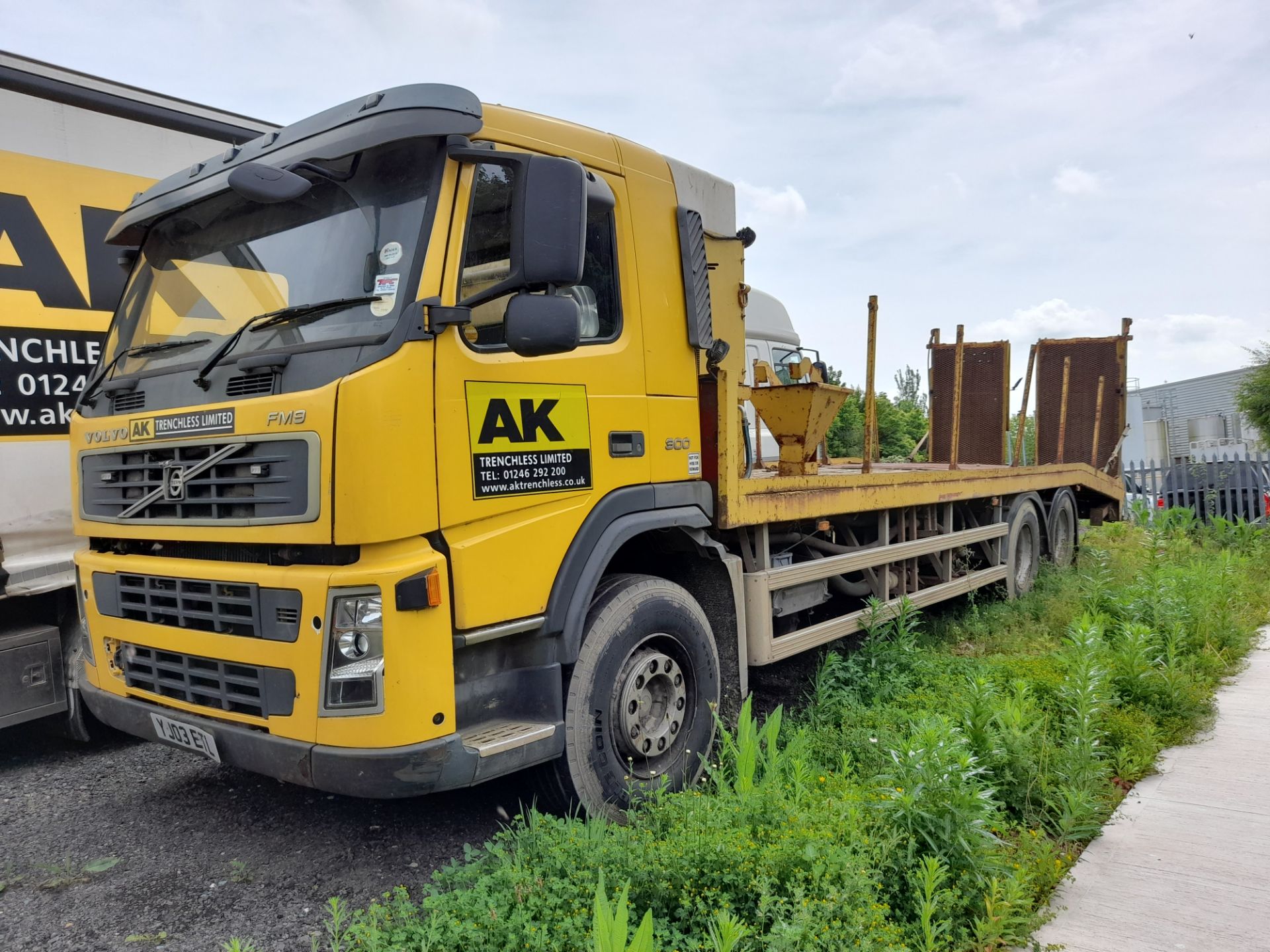 Volvo FMS FM9 flat bed rigid truck, Reg: YJ03 ETL, - Image 11 of 14