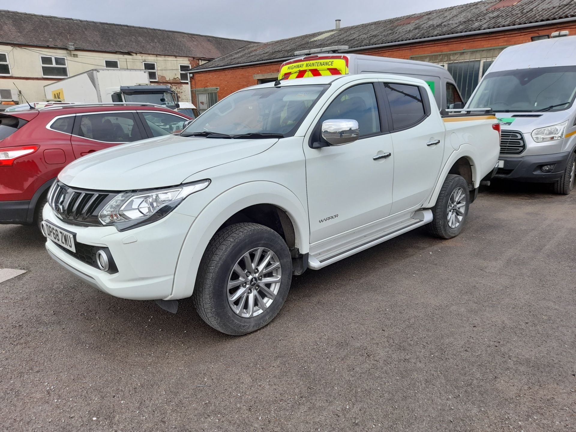 MITSUBISHI L200 DIESEL manual Double Cab DI-D 178 - Image 3 of 10