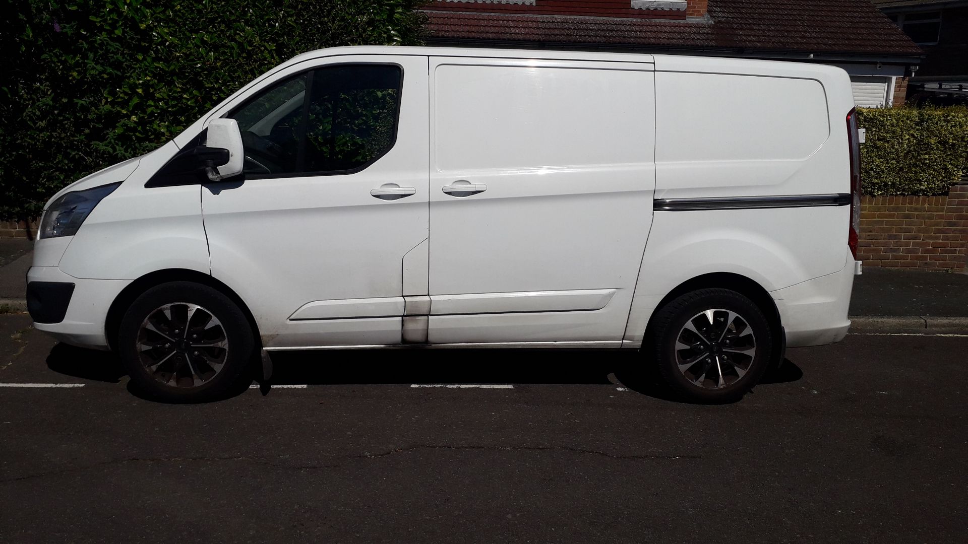 Ford Transit Custom 290 L1 FWD Diesel, 2.0 TDCi 170ps High Roof Panel Van, reg HT66 RVU, first regis - Image 4 of 32