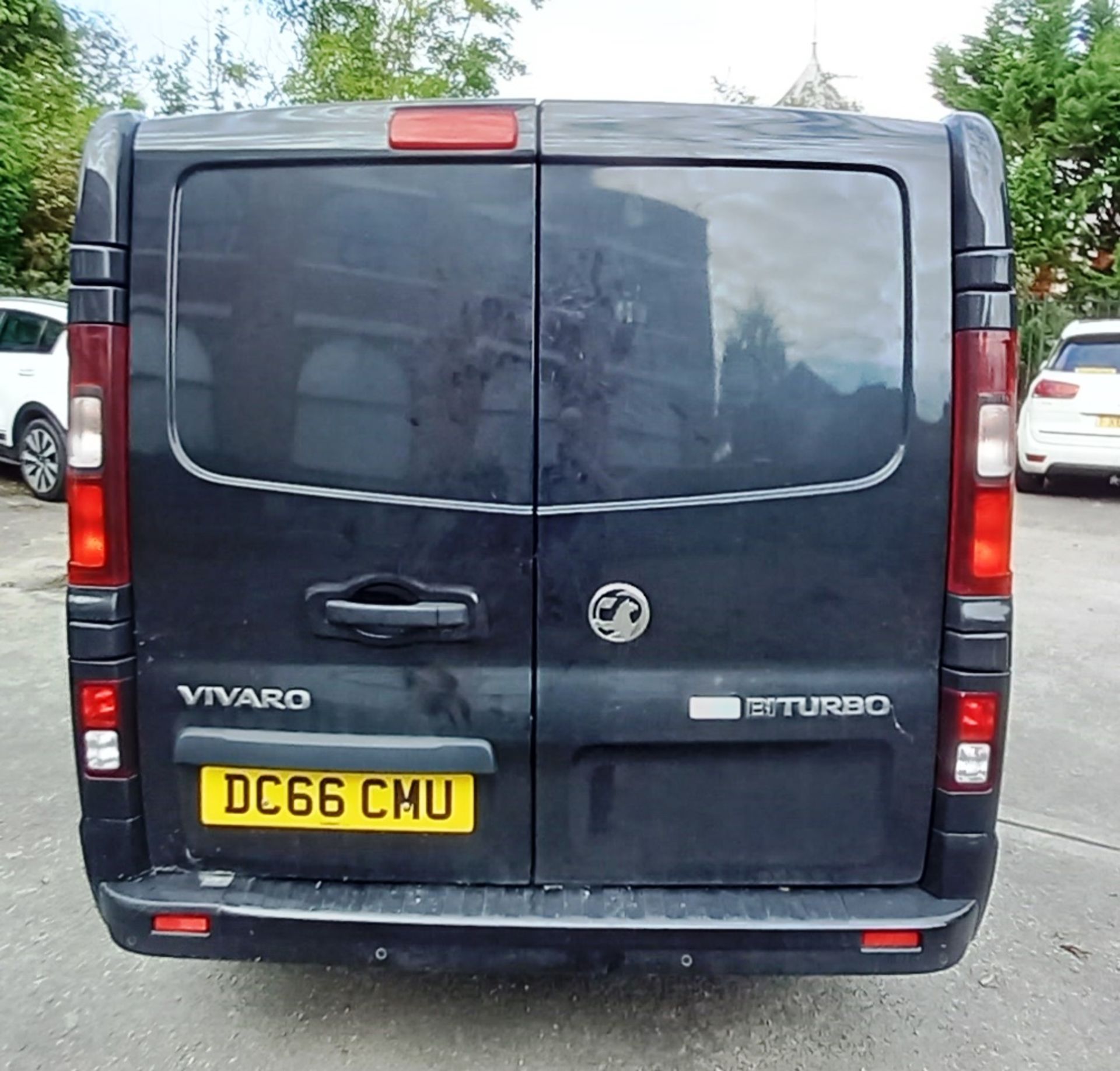 Vauxhall Vivaro L2 Diesel, 1.6 CDTI Bi Turbo 125ps - Image 6 of 12