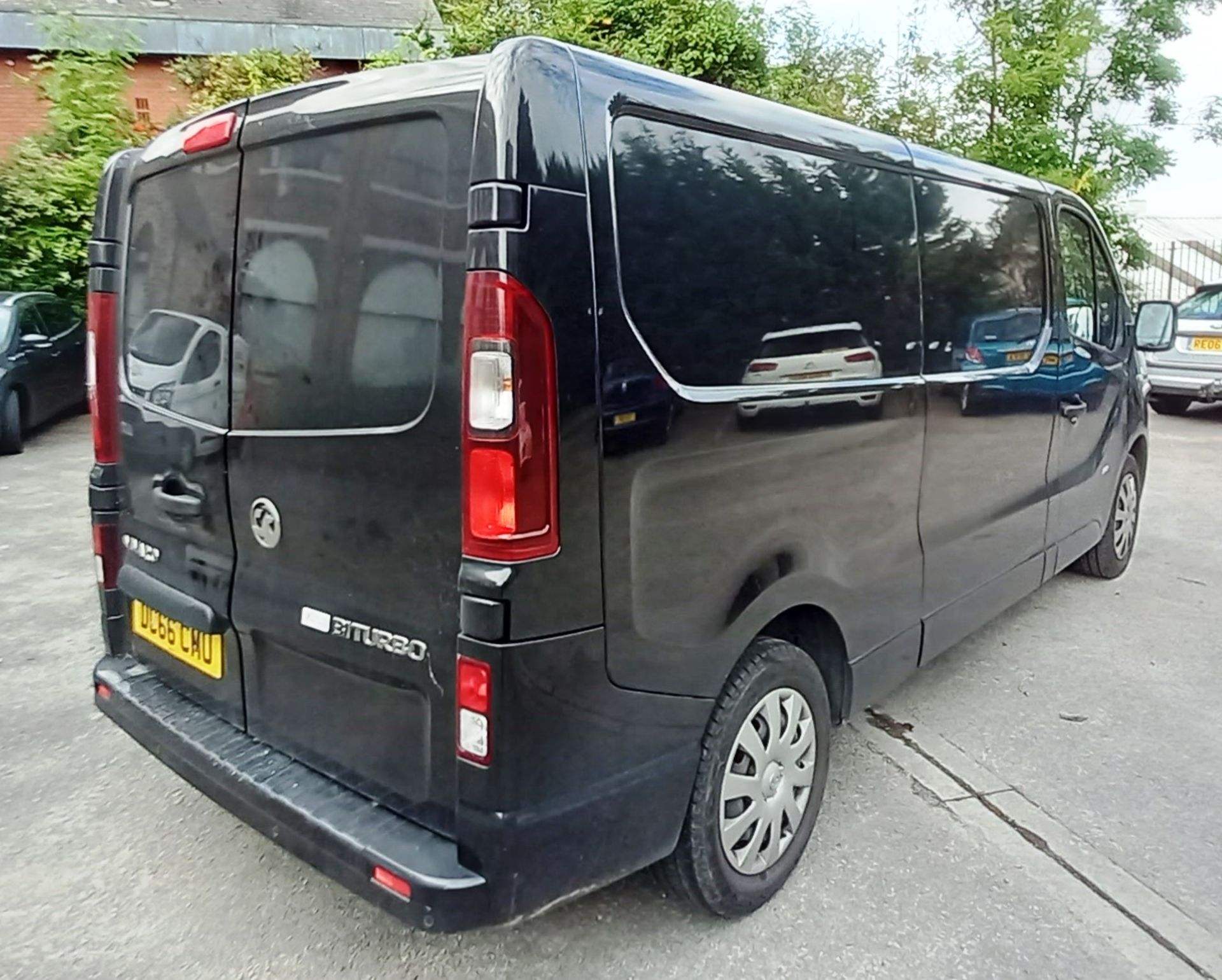 Vauxhall Vivaro L2 Diesel, 1.6 CDTI Bi Turbo 125ps - Image 2 of 12