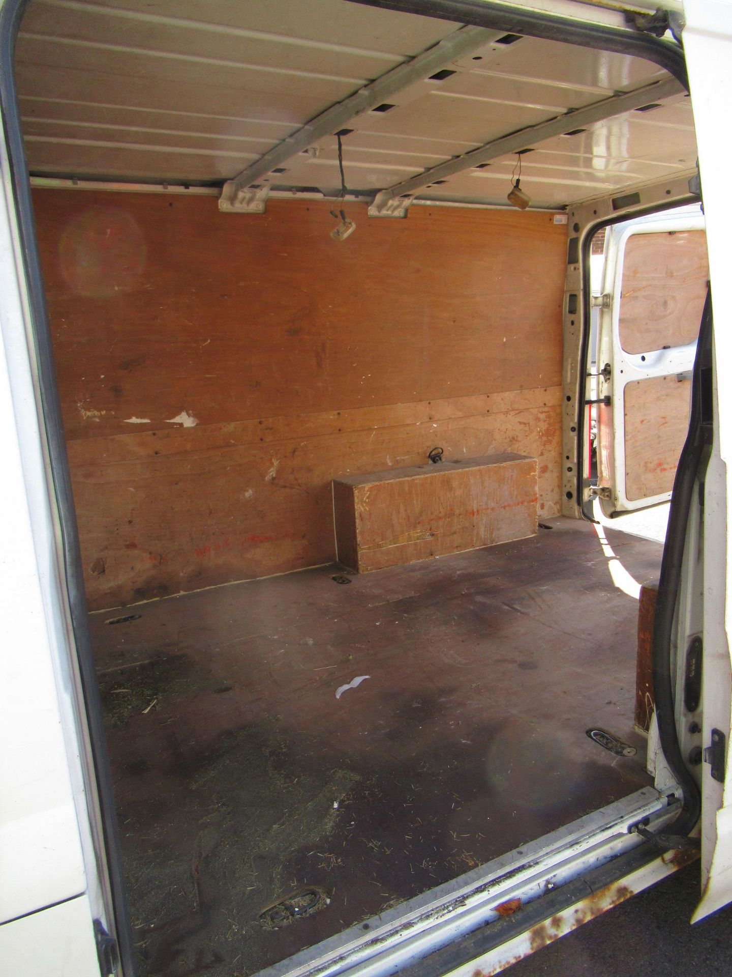 Ford Transit 85 7260M FWD Panel Van. first Veg: 30/11/2010. Reg:HG60 ODR, 2198CC Deisel, Odometer Re - Image 10 of 18