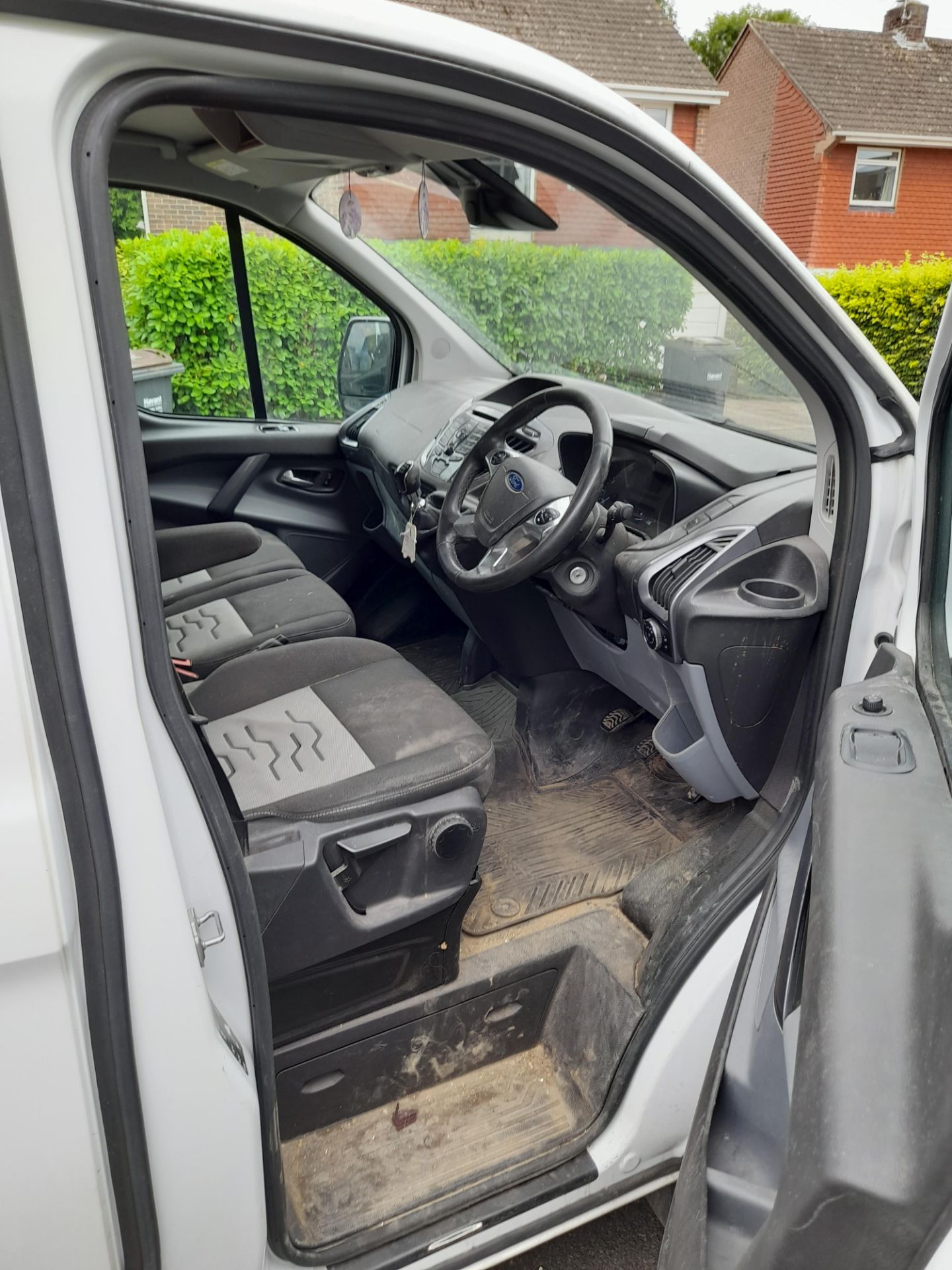 Ford Transit Custom 290 L1 FWD Diesel, 2.0 TDCi 170ps High Roof Panel Van, reg HT66 RVU, first regis - Image 9 of 32