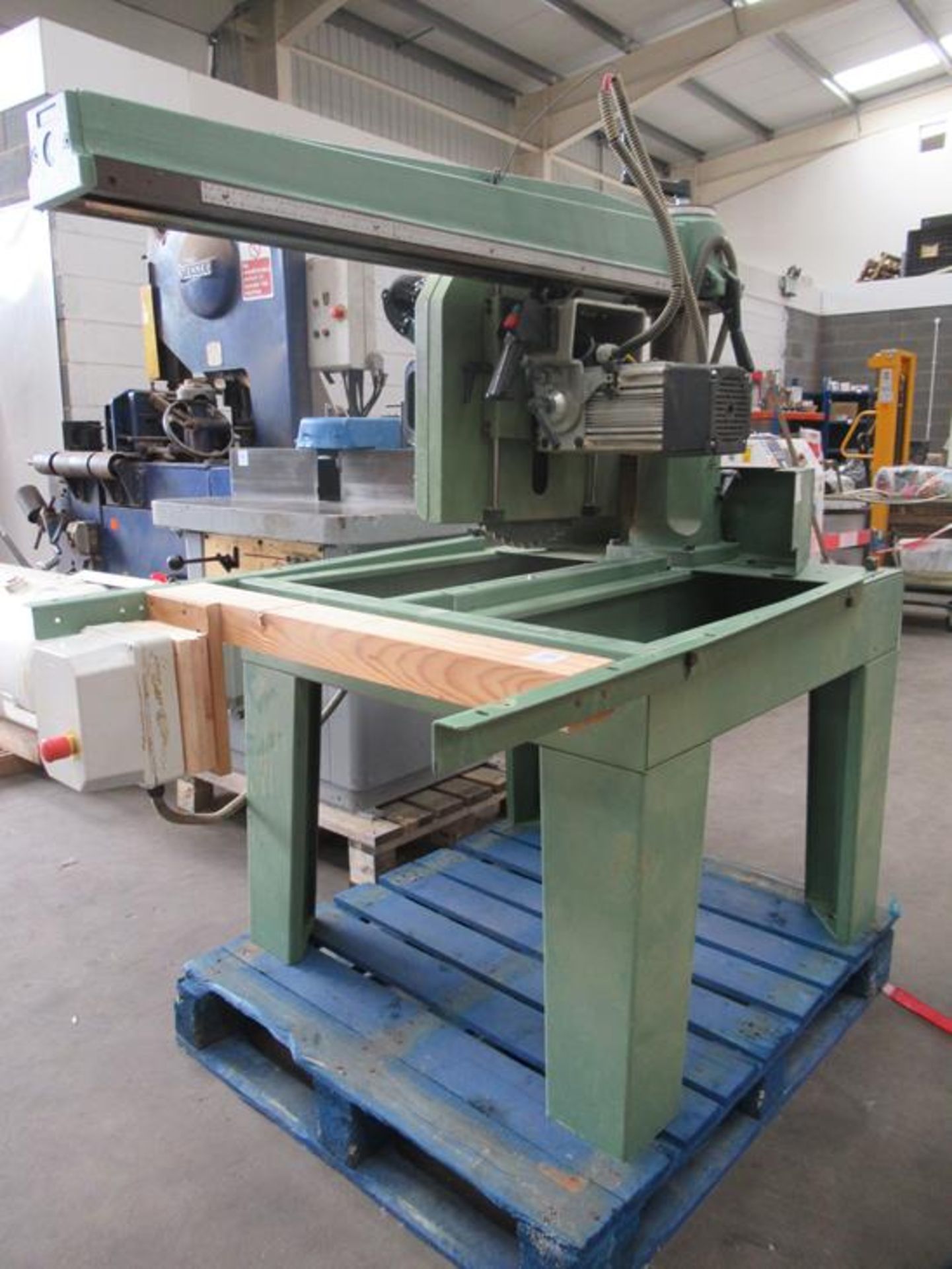 Maggi Radial Arm Saw 400V. Please note there is a £15 plus VAT Lift Out Fee on this lot