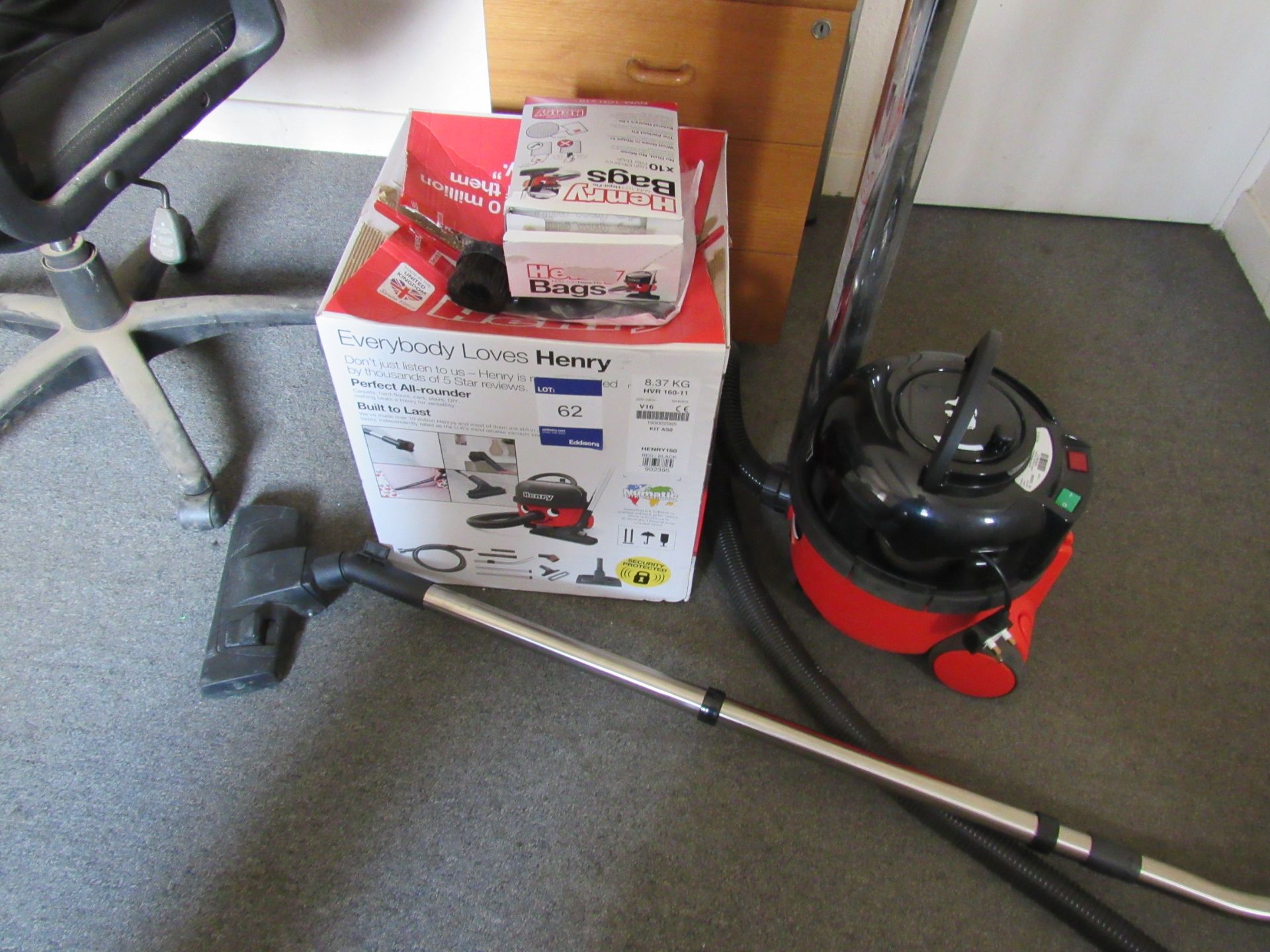 Henry HVR 160-11 Vacuum Cleaner - Located on the first floor. The only removal access for large - Image 2 of 2