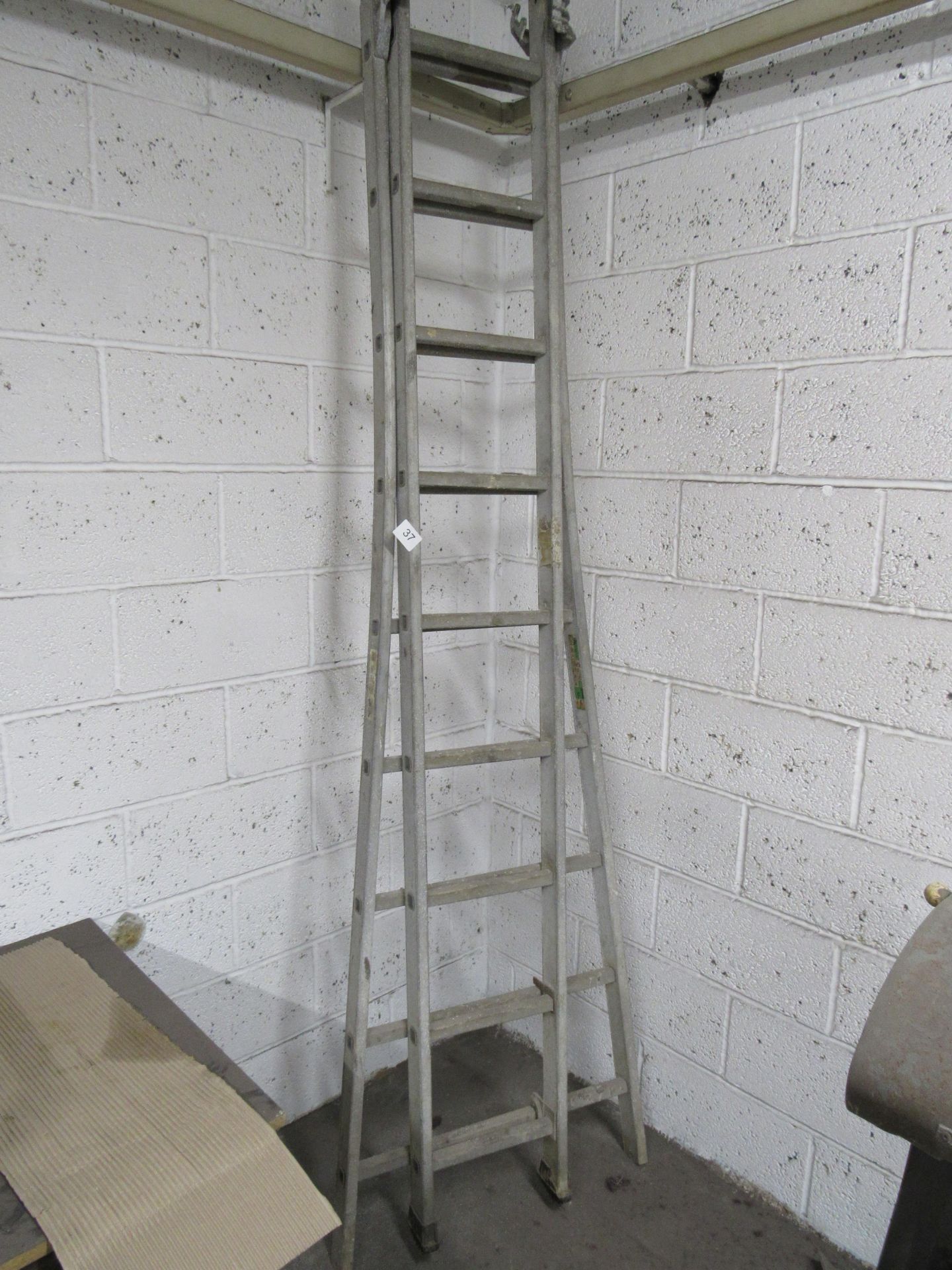 9 Stave Double Extension Ladder - Located on the first floor. The only removal access for large - Image 2 of 2