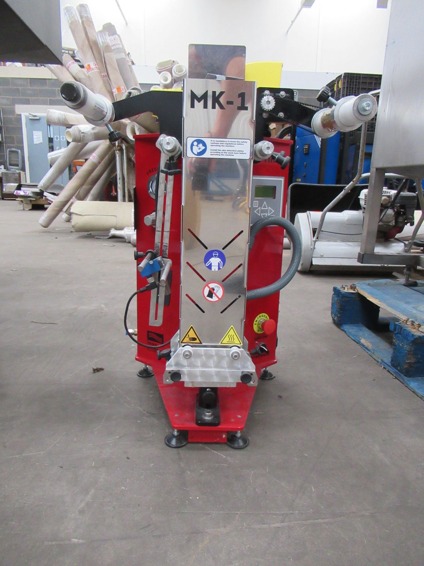 Innoprinter MK1 semi-automatic garment transfer press