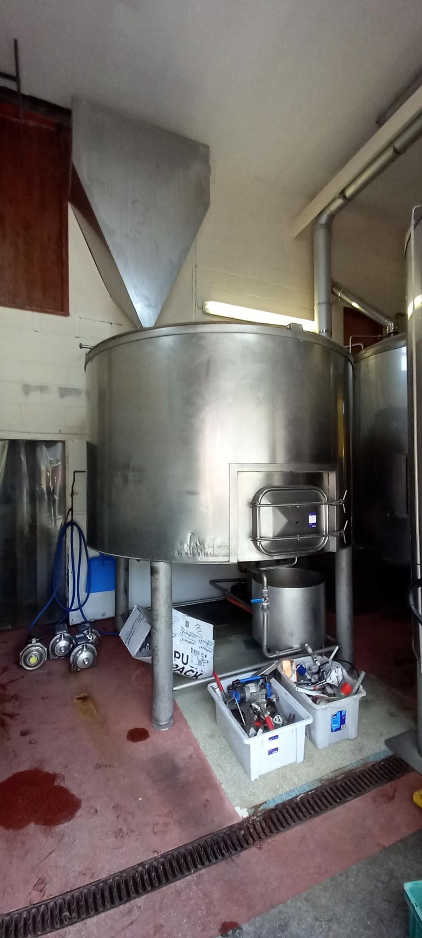 Stainless Steel Mashtun on legs with stainless steel infeed hopper (Height 1.5m), Stainless Steel