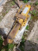 Aveling Barford type AH2 attachment hitch. Rated load capacity 2000kg, s/n AB045