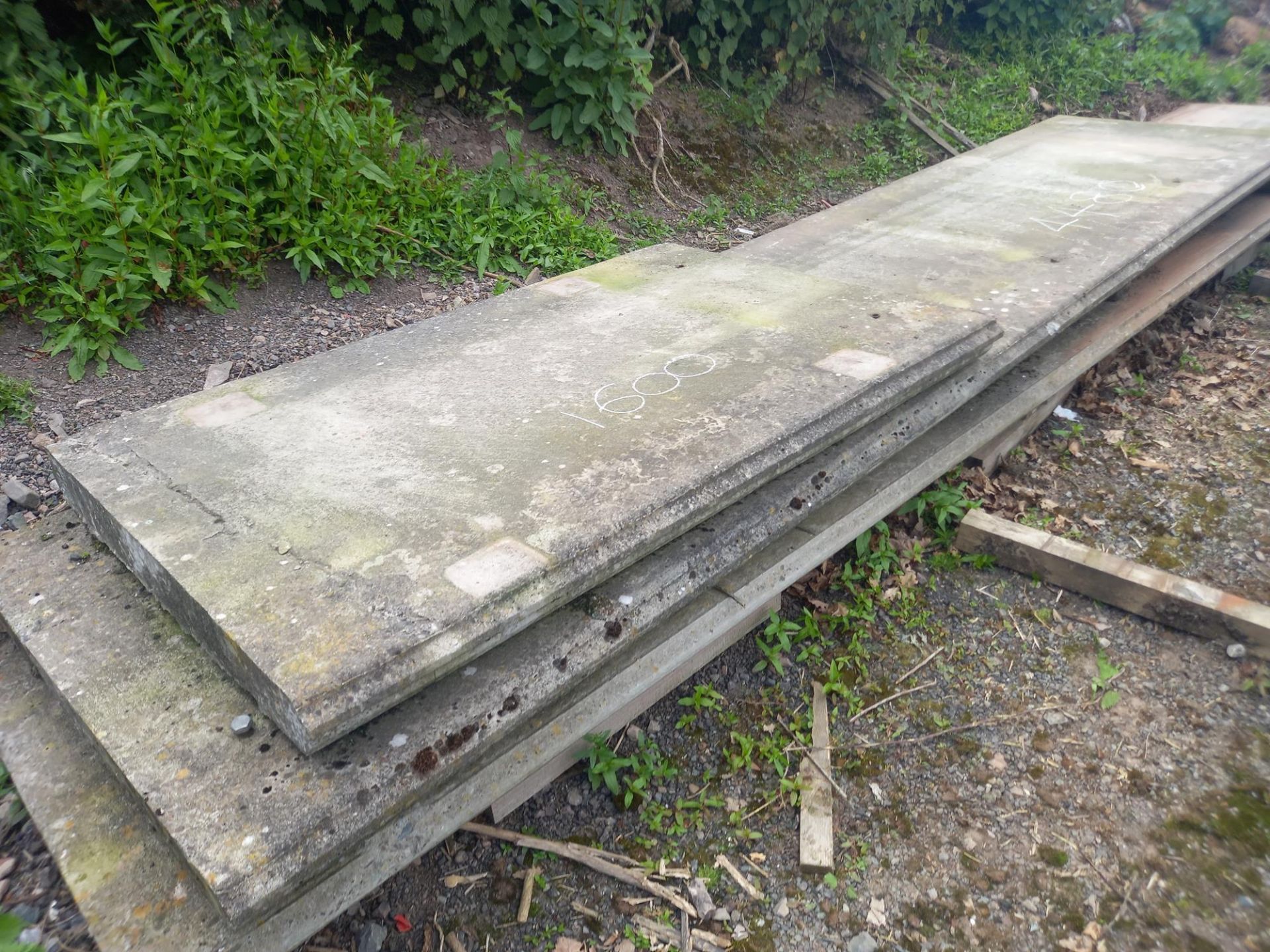 3x Assorted concrete panels- 1m wide x 100mm thick- 1 x 1.6m, 1 x 4.5, 1 x 6m long - Image 2 of 2