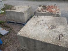 5x Concrete blocks 1m x 1m x 500mm