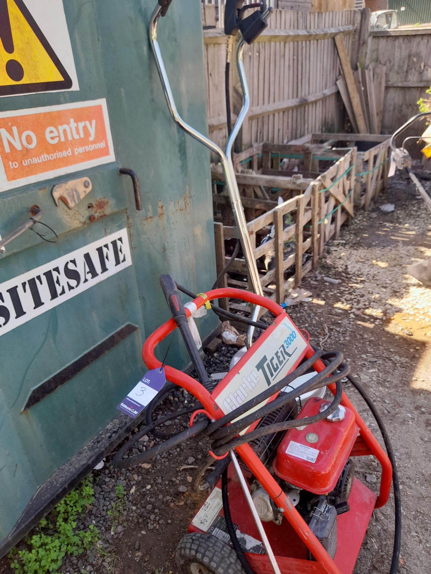 Clarke Tiger 3000 Petrol Pressure Washer Serial Number 7320210 with Chrome Industrial Patio - Image 3 of 7