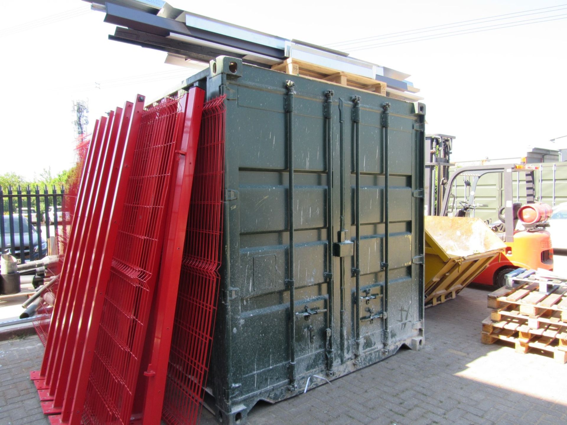 10ft Shipping Containr / Container storage unit - Image 3 of 11