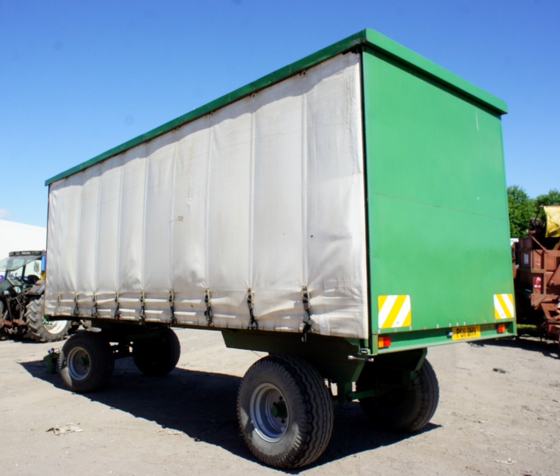 Twin Axle Steerable Drawbar Harvester Trailer (6m x 2.5m x 2.3m) - Image 2 of 5