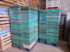 Approx. 1000 Plastic Vegetable Harvesting Baskets / Trays to 5 x Pallets