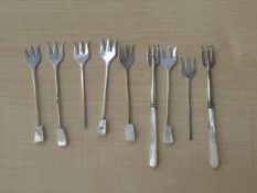 9x silver (hallmarked) and mother of pearl pickle forks