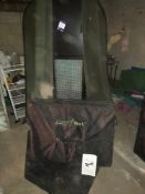 Unbadged Portable Spray Tan Booth with Green & Bac