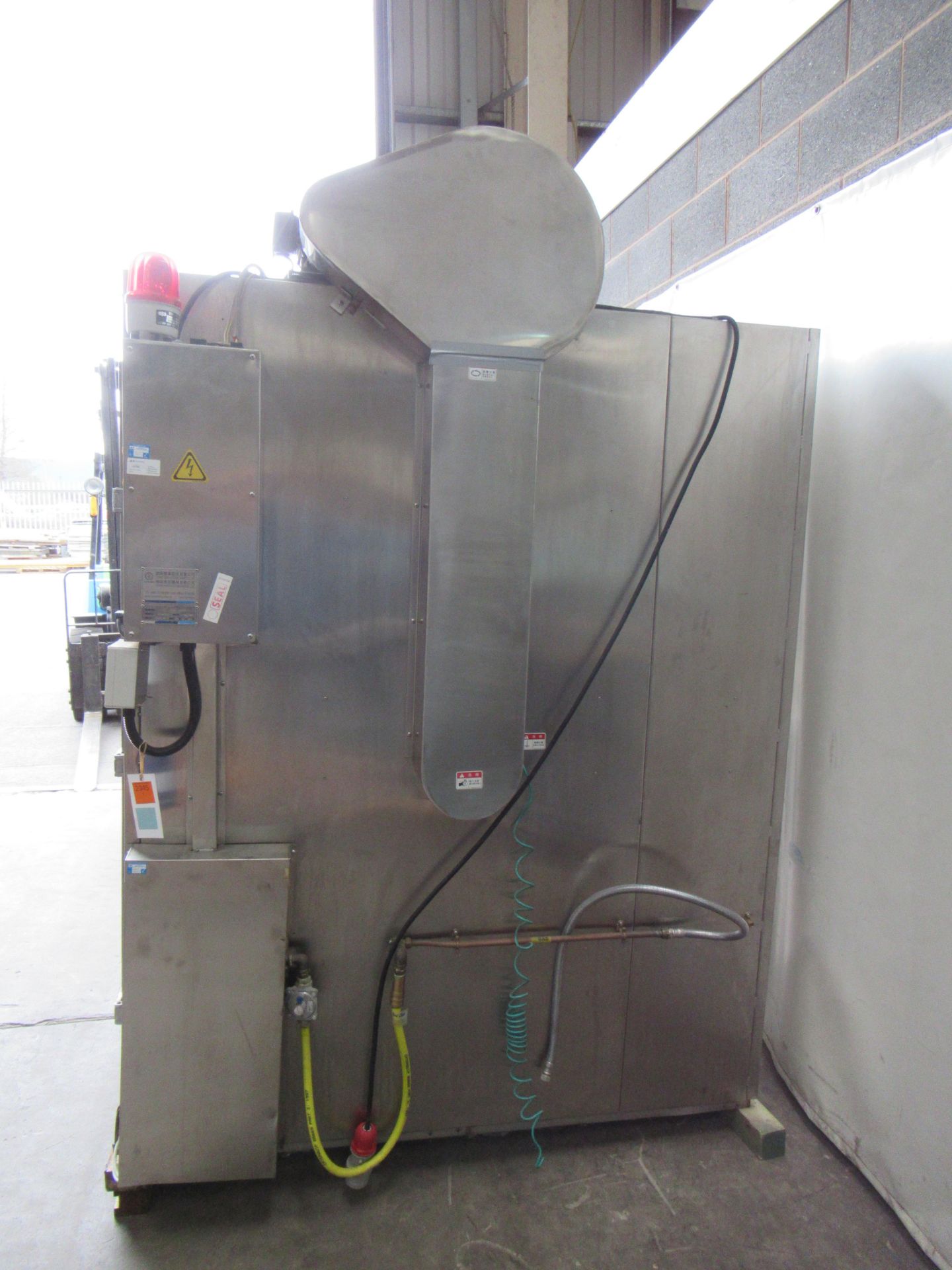 Tsung Hsing 'box type dryer' commercial oven/dryer with two trollies, 415V, 50Hz - Image 4 of 7