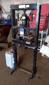 12 Ton Hand Operated Workshop Press