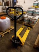 Hand operated Pallet truck 2500kg