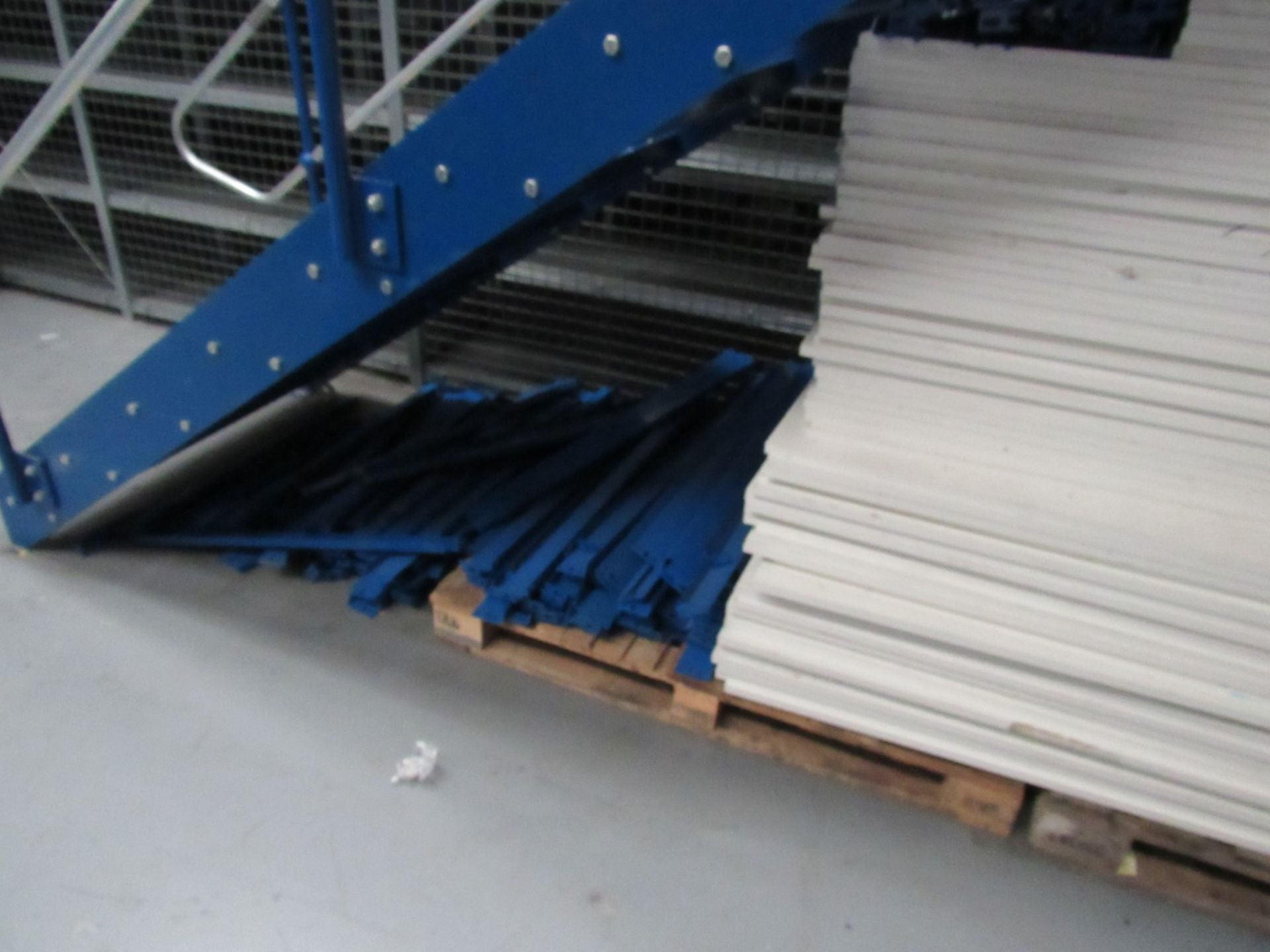 Quantity of various rapid racking - Image 3 of 3