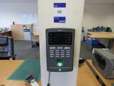 SafeScan TA8030 clocking in system