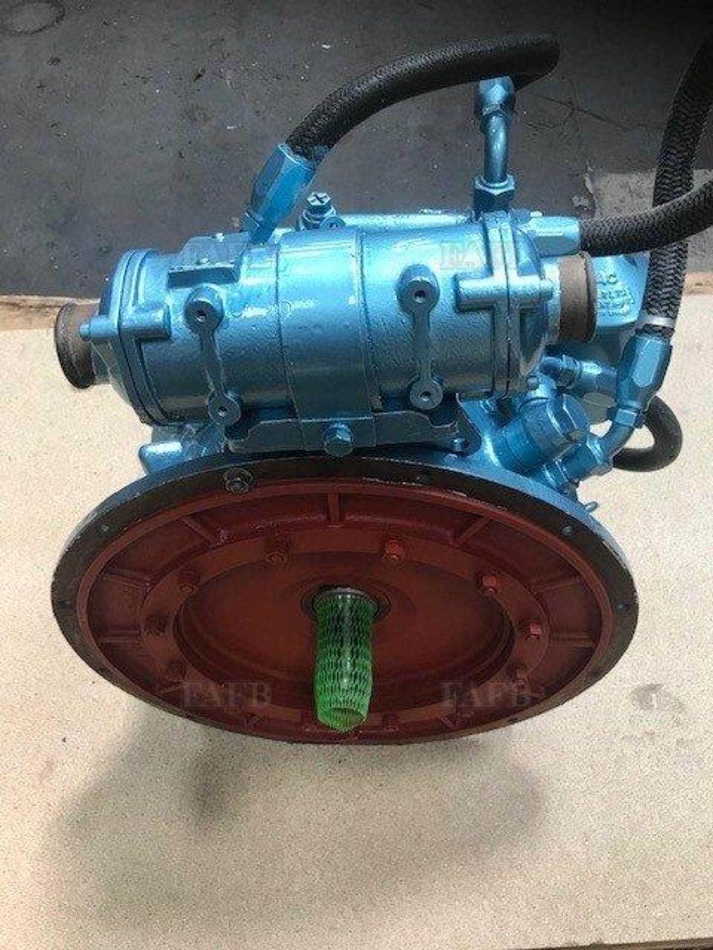 Reconditioned Self Change MR350LD-2 Marine Gearbox ratio 1:1 - Image 3 of 4