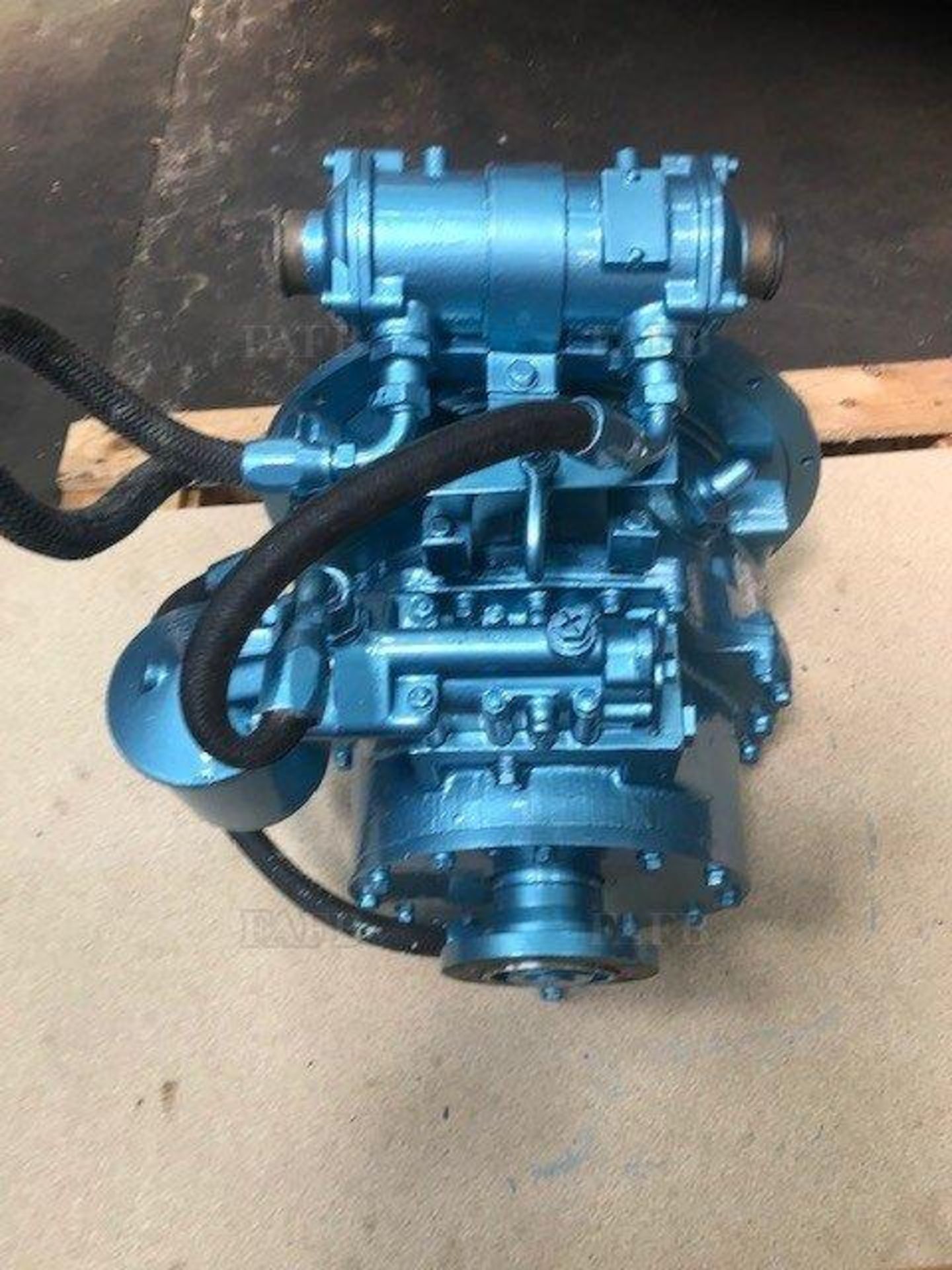 Reconditioned Self Change MR350LD-2 Marine Gearbox ratio 1:1 - Image 2 of 4