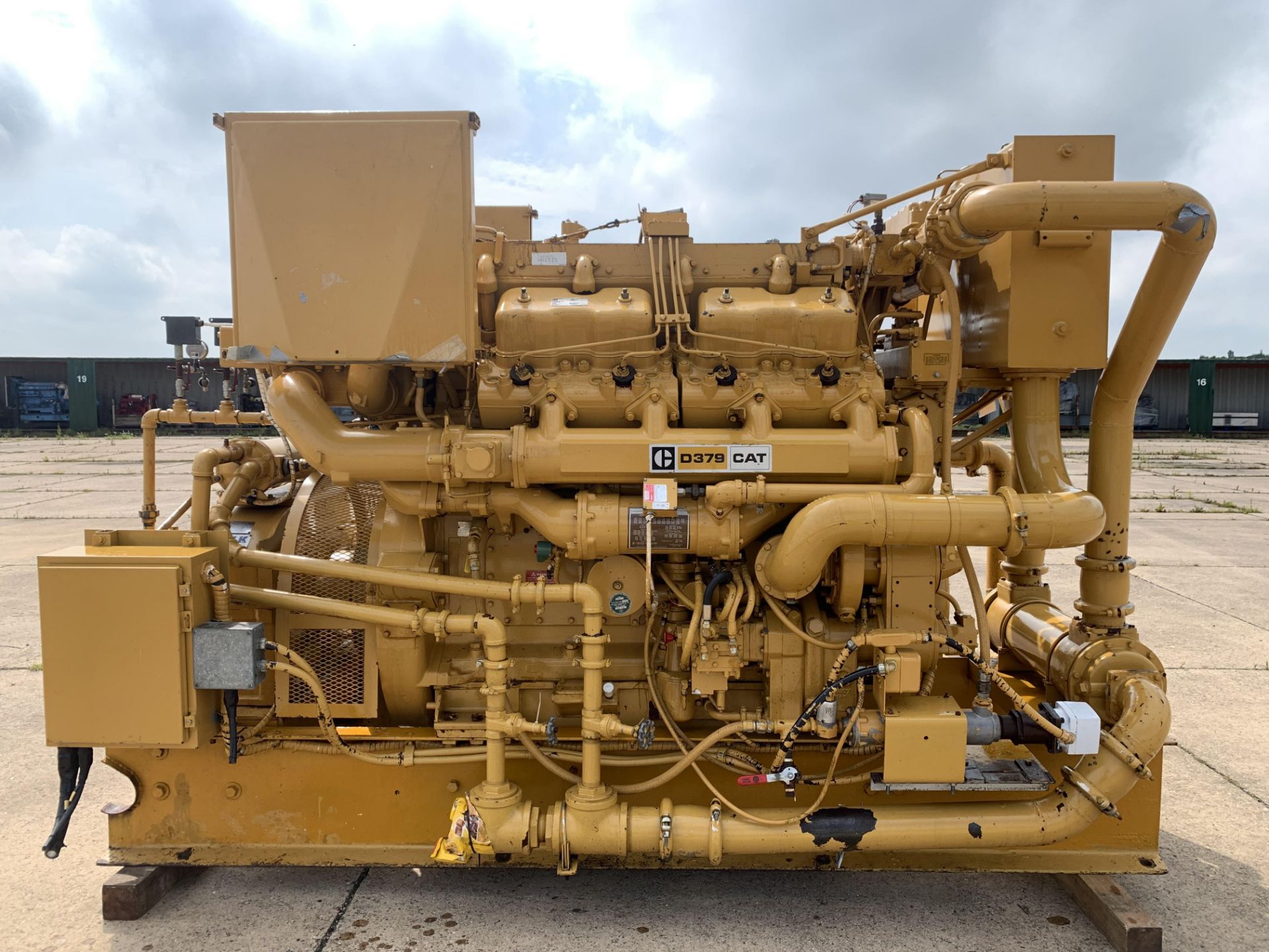 Caterpillar V12 D379 Marine Diesel Engine: - Image 2 of 8
