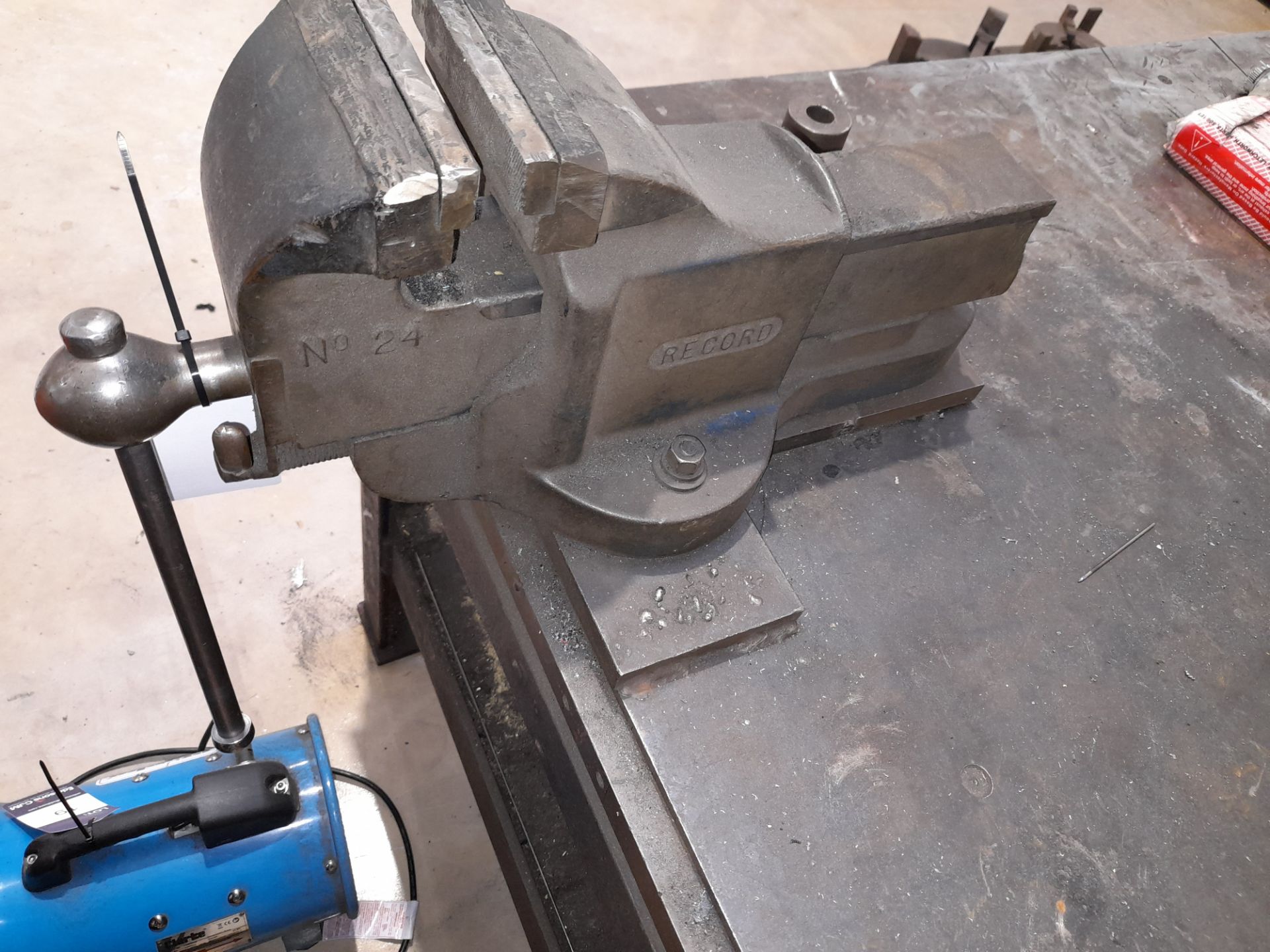 Welding Table with vice 1850 x 1220mm - Image 3 of 3