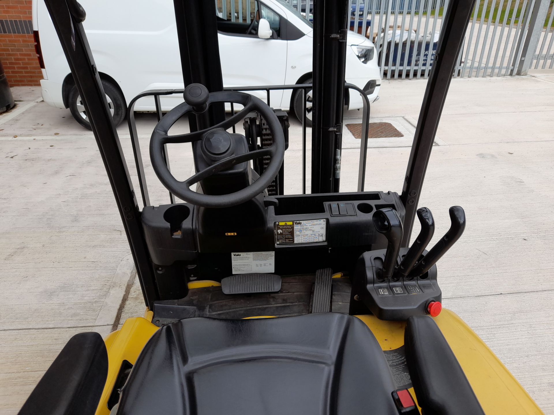 Yale ERP18VT MWBF2080 1.8tonne capacity Electric Forklift Truck, serial number G807B02410H (2010), - Image 6 of 17