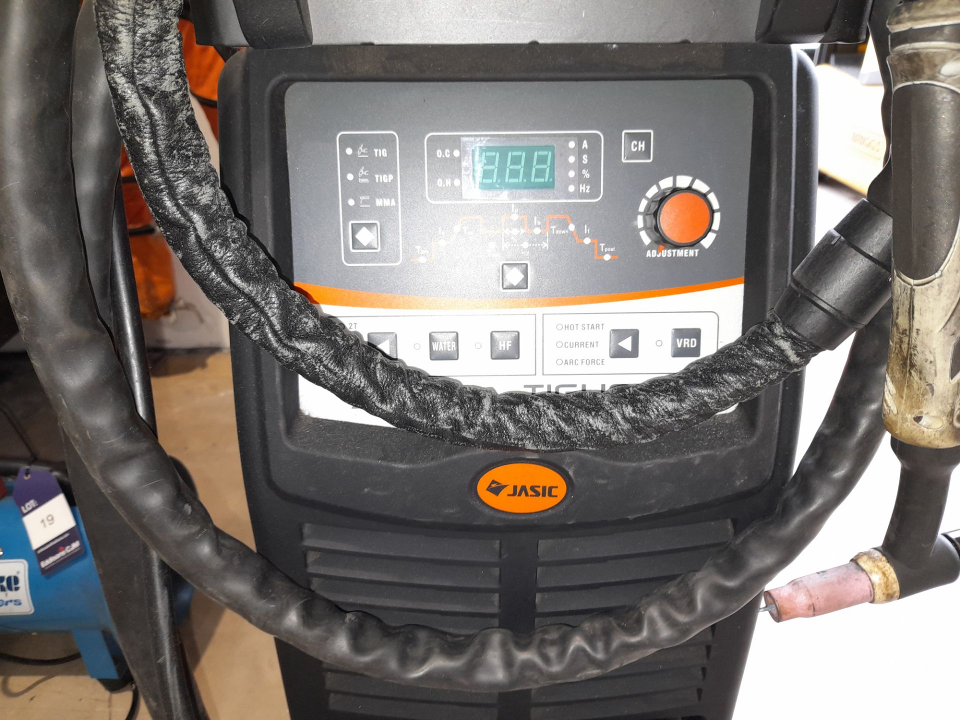 Jasic Tig400P Tig Welder, serial number EN 60974-1, gas bottle not included - Image 3 of 5