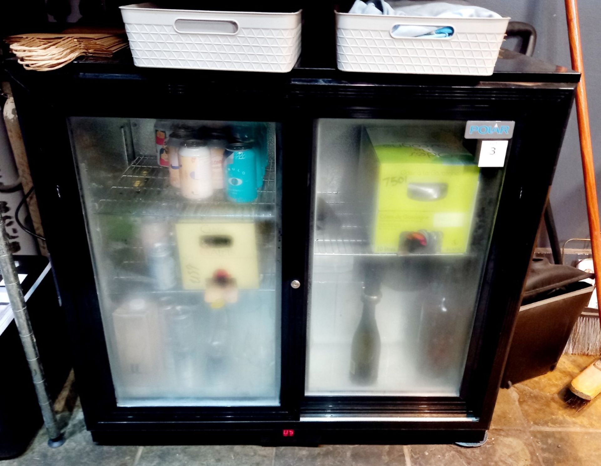 Polar Double Glazed Door Bottle Fridge 240v - Image 3 of 4