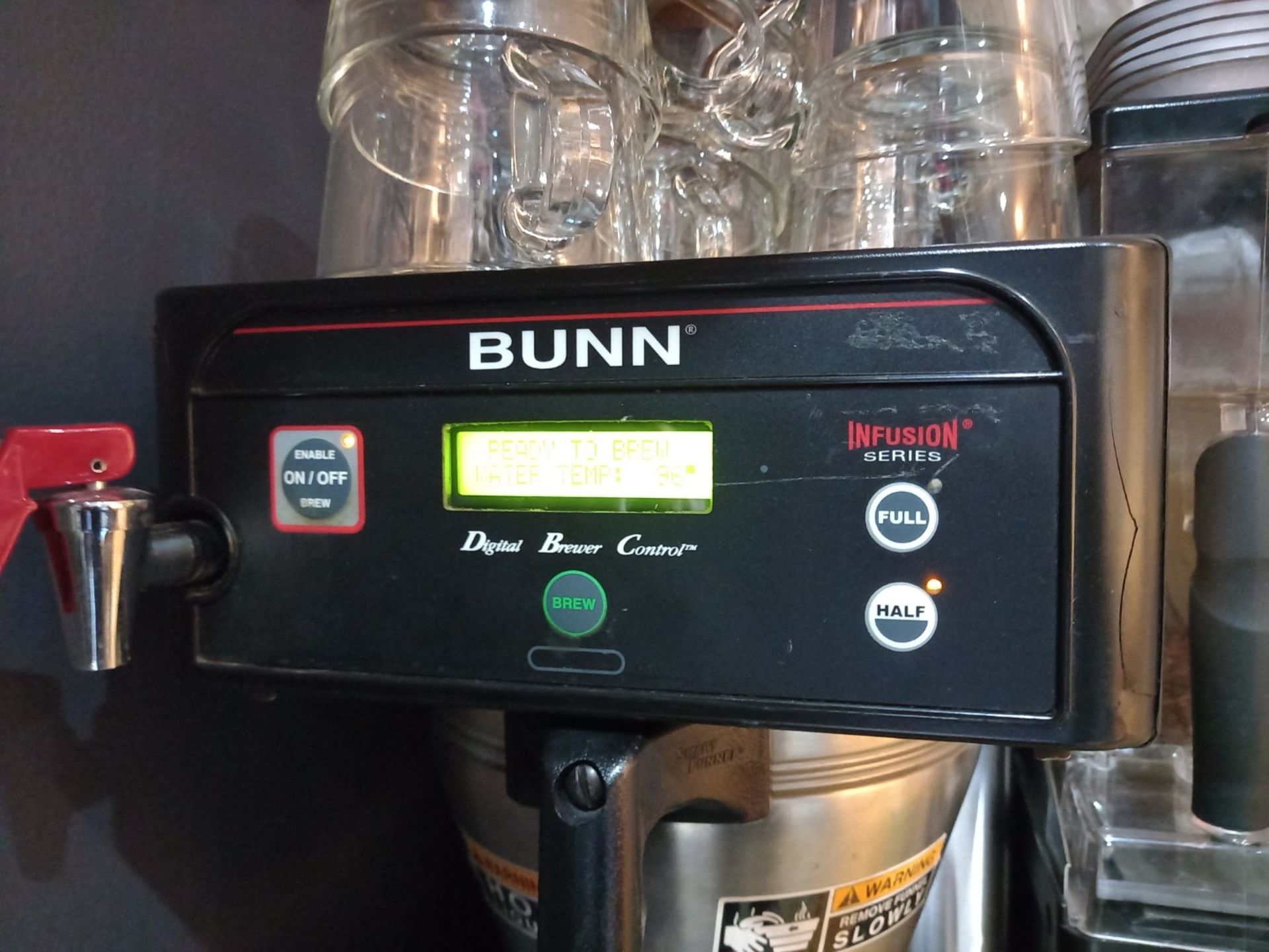 Bunn ICBA Coffee Brewer with Bunn MHGA IP x 1 Coffee Grinder 240v - Image 4 of 7