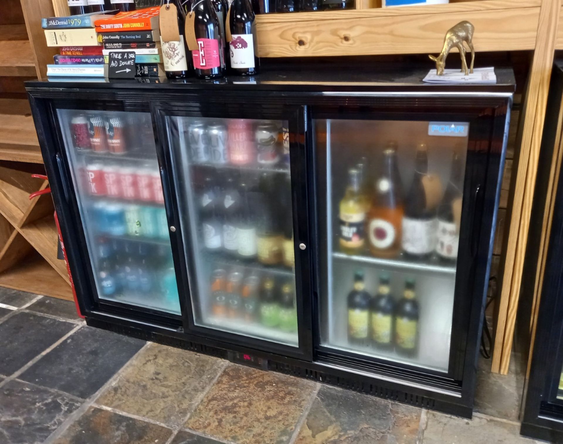 Polar Triple Glazed Door Bottle Fridge 240v - Image 2 of 3