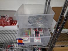 Assortment of Uniball pens to 2 x Plastic crates to include 4 x 5 pack Uniball Signa TSI & UB-157