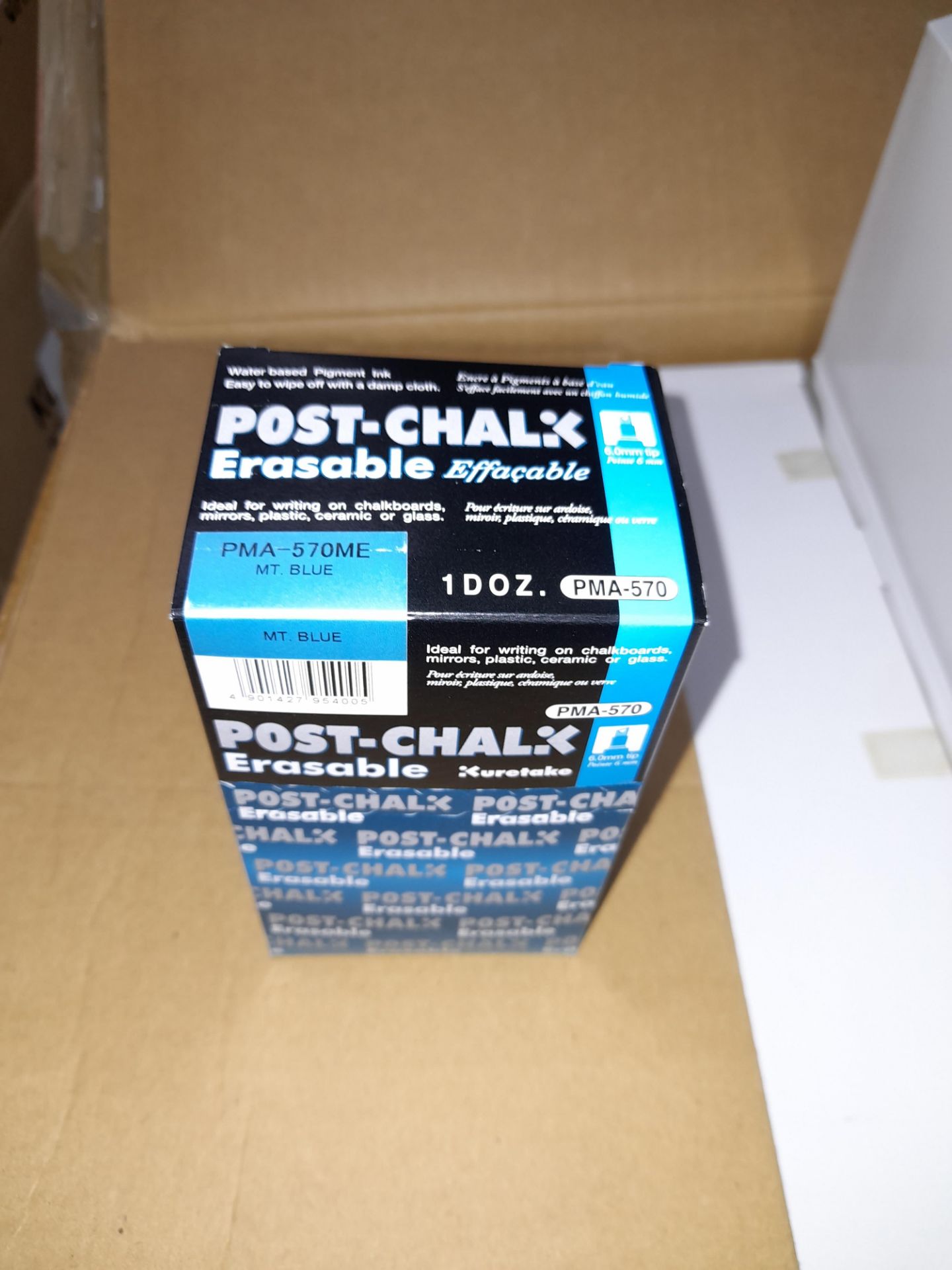 1 x Box of Kuretake Post-Chalk Erasable MT Blue PMA-570ME Markers, approximately 700 markers, - Image 5 of 6