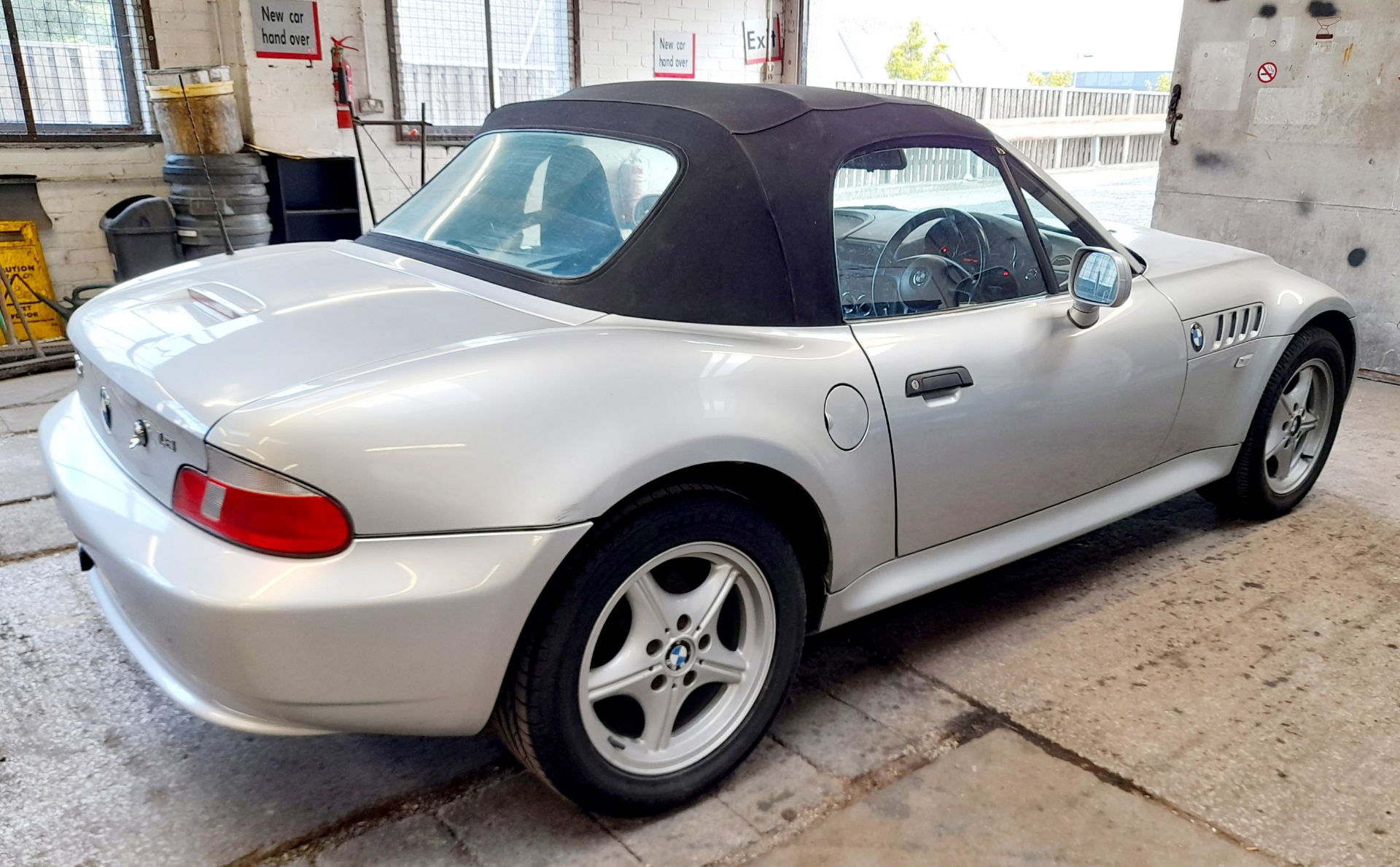 BMW Z3 Convertible 1895cc, Petrol, Manual, Silver, 29.09.2000, Registration X929 AFP, 69,586 - Image 4 of 17