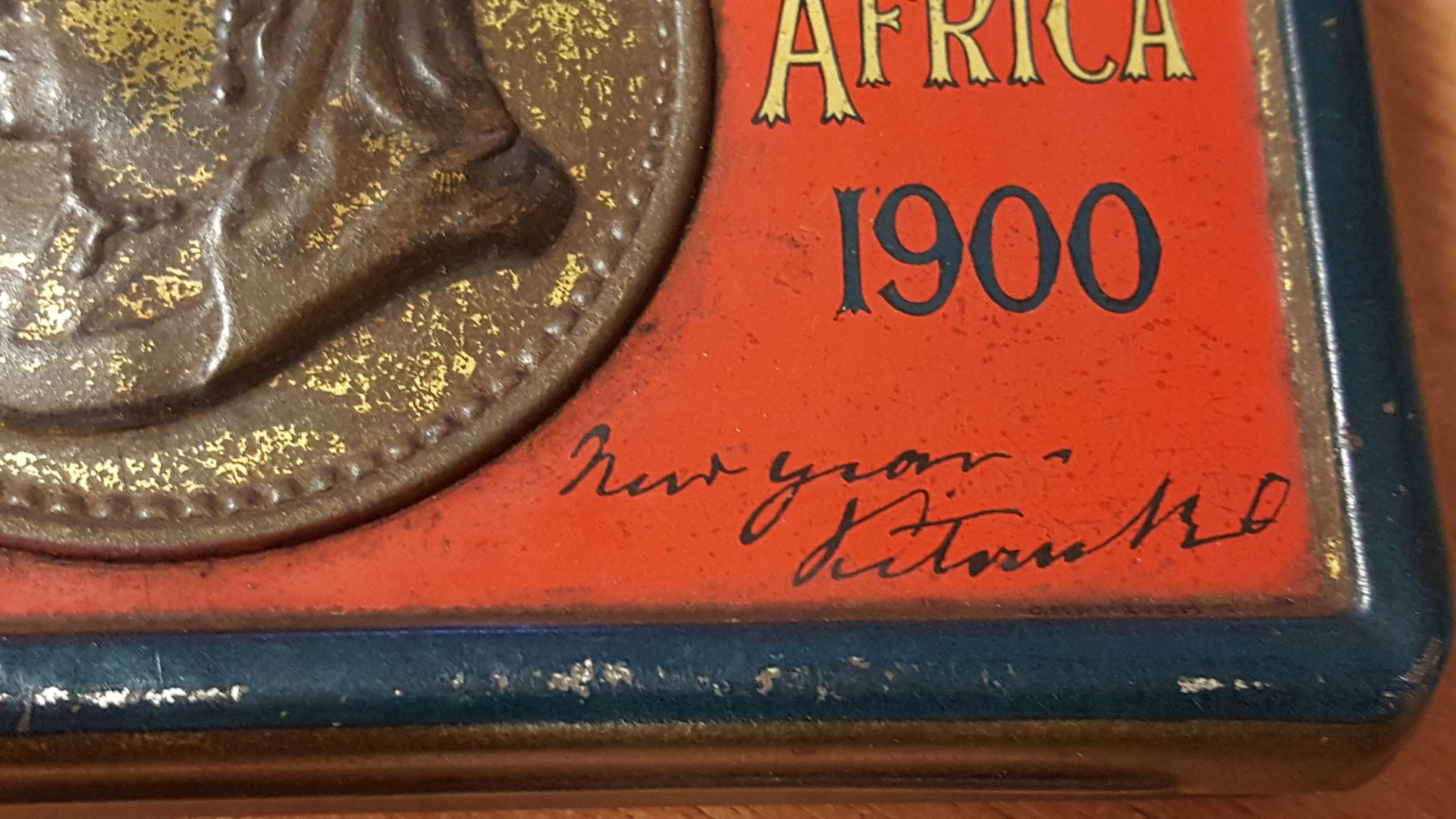 A Tin of Boer War Chocolate - South Africa 1900 - with Rowntree Branded Chocolate Inside - Image 12 of 12