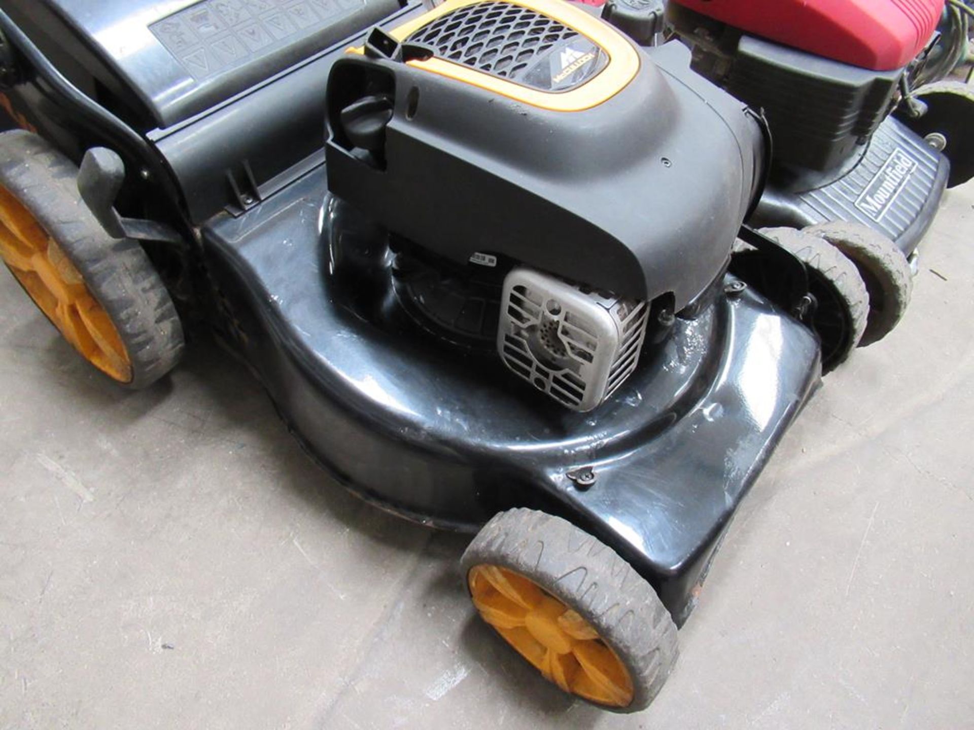 McCulloch Petrol Powered Lawn Mower - Image 3 of 3