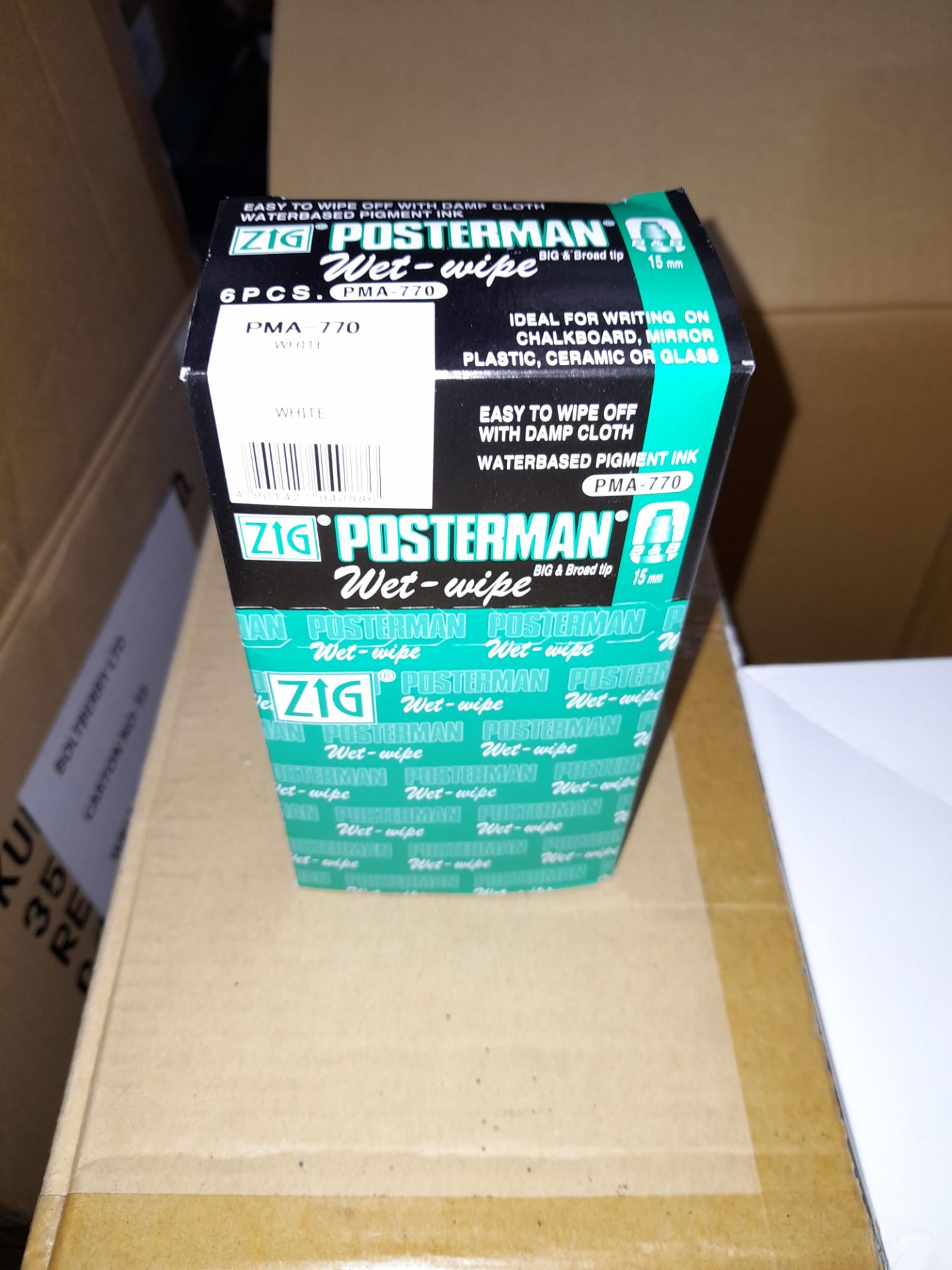 1 x Box of Kuretake Zig Posterman Wet-Wipe white P - Image 5 of 6