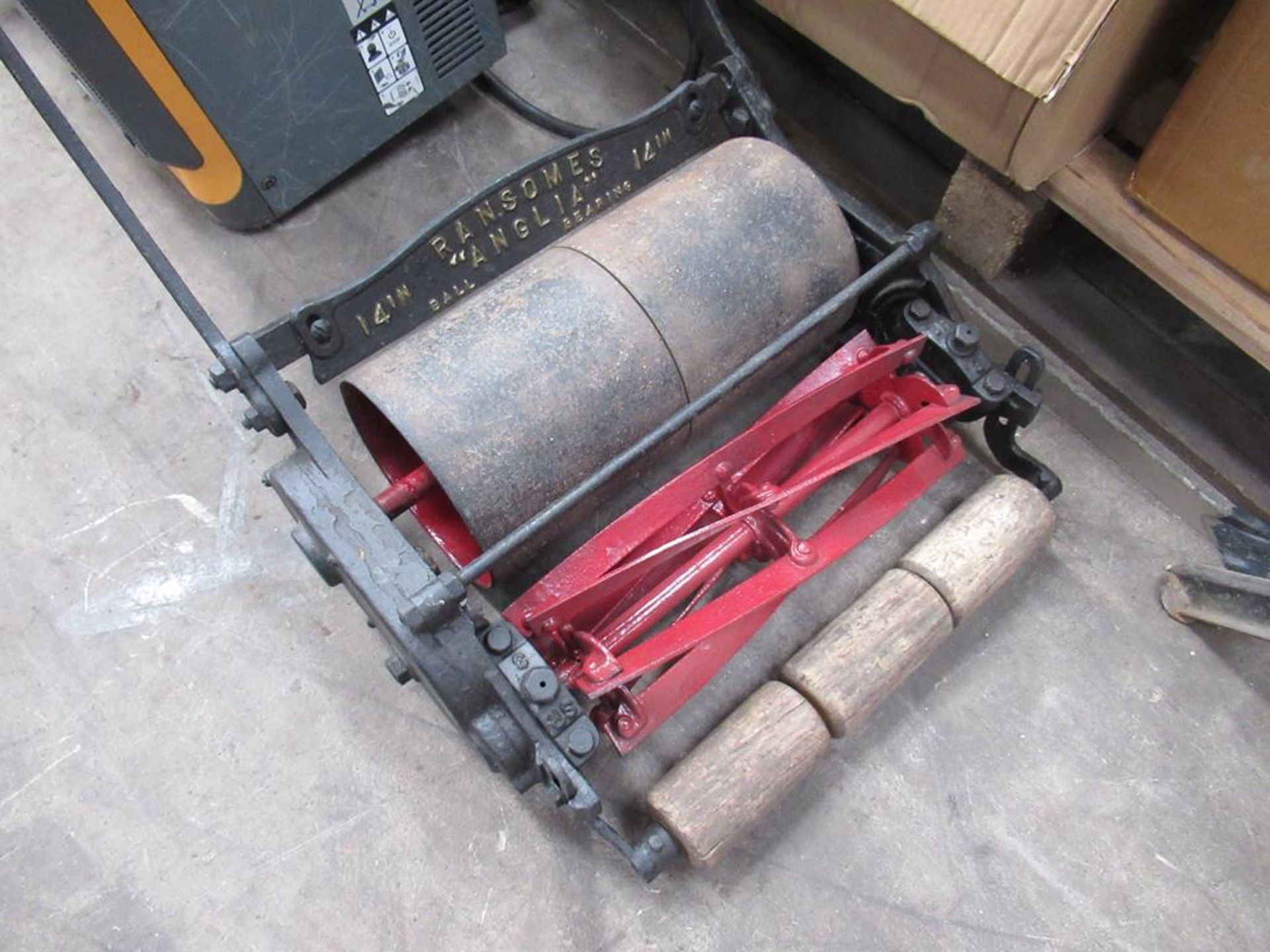 A Vintage Ransomes 'Anglia' 14" Roller Push Mower - Image 2 of 6