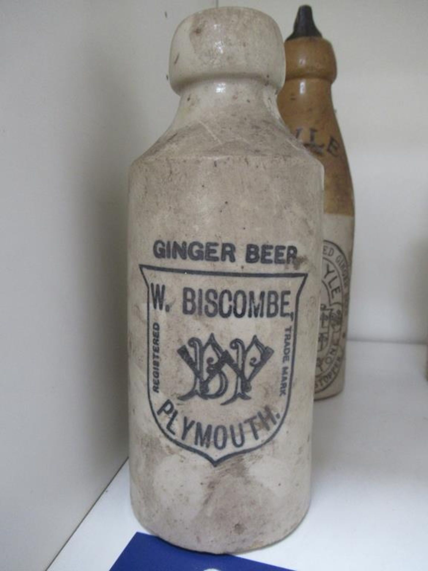 4x Stone Ginger Beer Bottles - W.Biscombe, Plymouth; W.Dove, Rochester; C.Butcher, Chatham; D.T.J Ly - Image 5 of 6