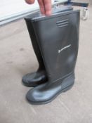 Black Wellington Boots in various sizes & lengths.