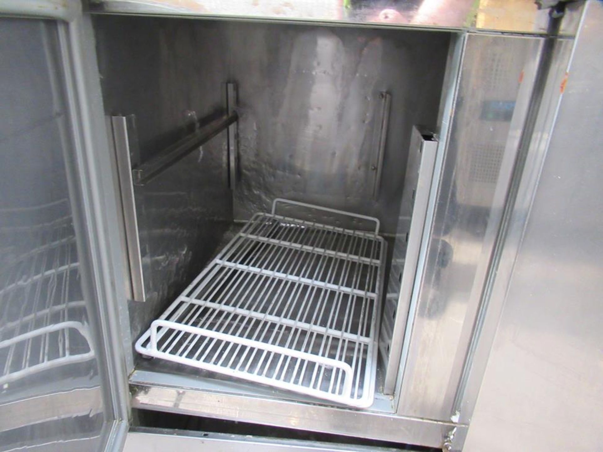Genfrost triple door refrigerated prep cabinet with refrigerated bain marie cabinet 1370mmx700mm - Image 7 of 7