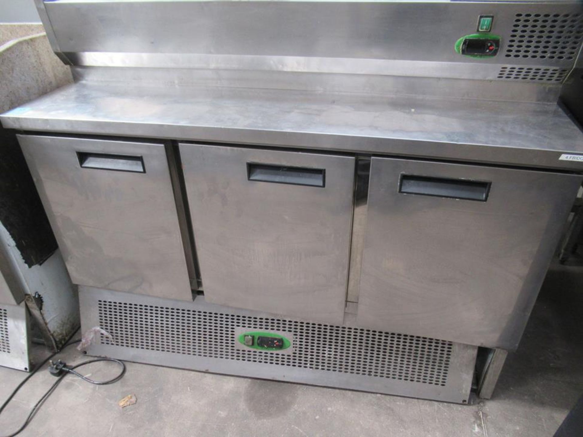 Genfrost triple door refrigerated prep cabinet with refrigerated bain marie cabinet 1370mmx700mm - Image 2 of 7