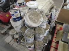 Quantity various paints to pallet