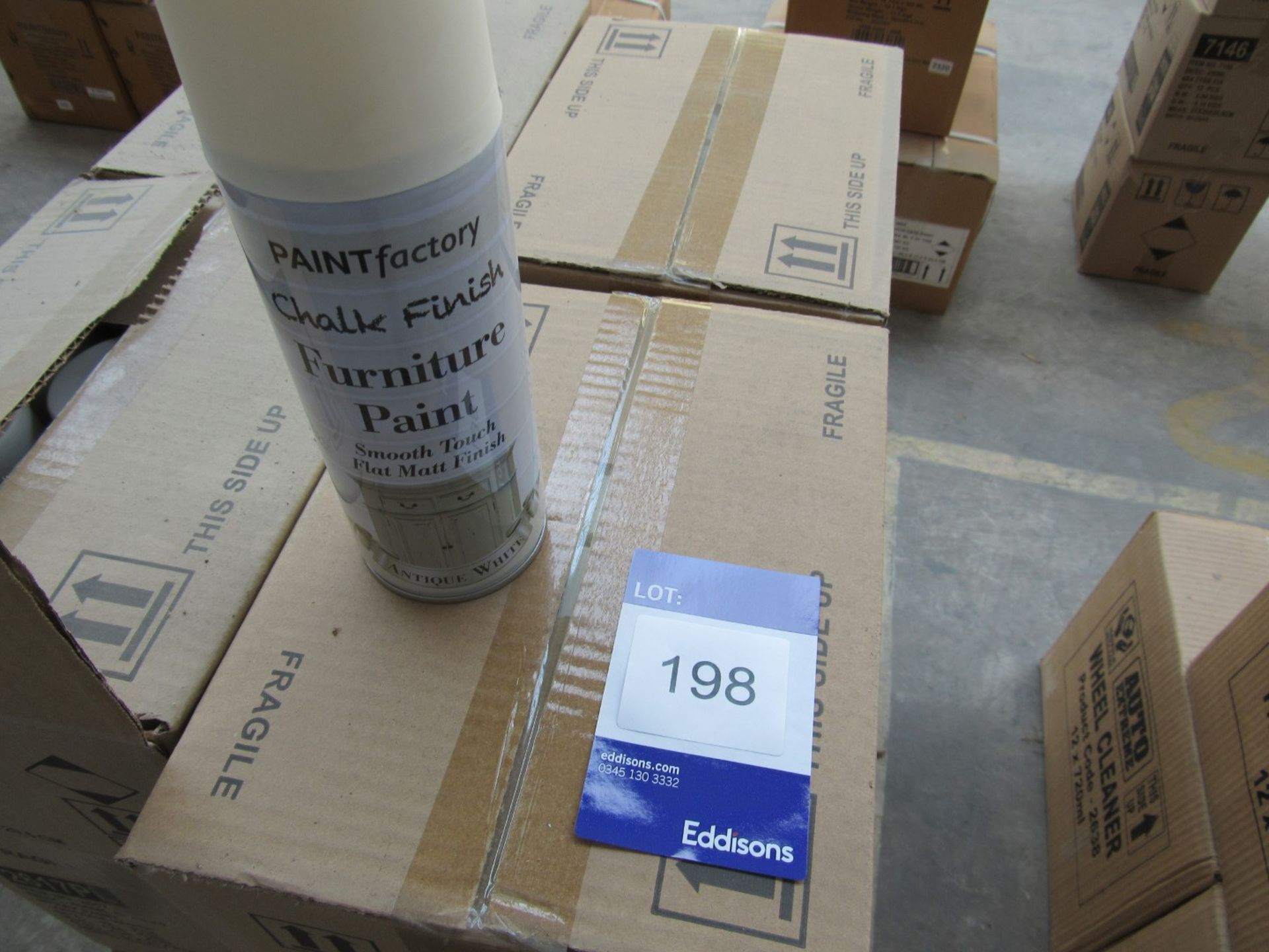 12 boxes chalk spray paint antique white 400ml - Image 2 of 2