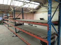 4 bays heavy duty shelving comprising 5 uprights 2400 x 800 and 28 cross beams 2800 long and slatted