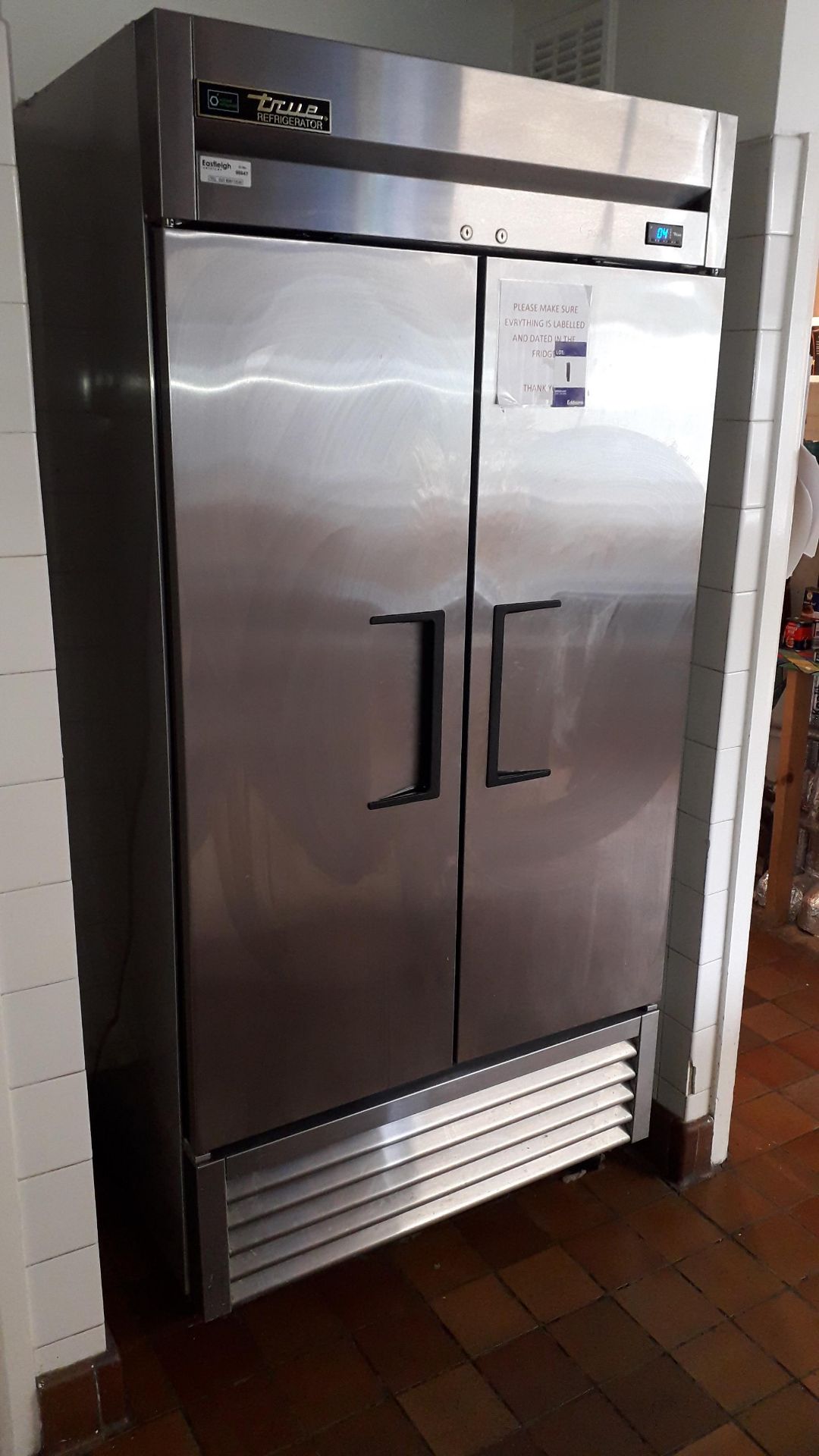 True T-35-HC-LD Stainless Steel Twin Door Upright Refrigerator. Serial Number: 8544902 - Image 2 of 4
